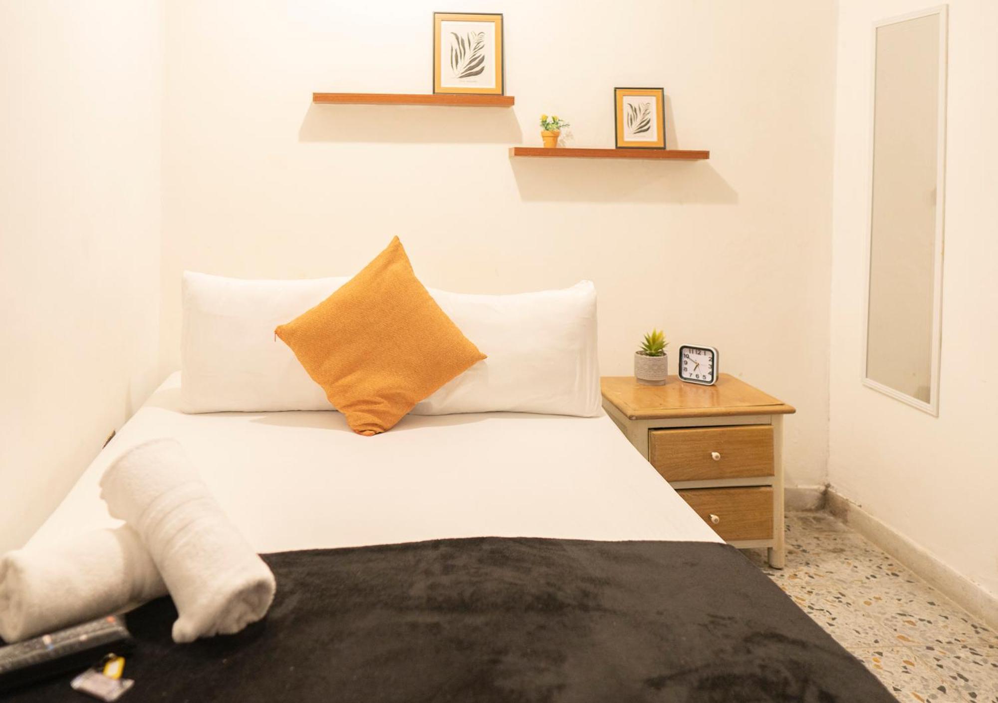 Buntes House-Casa Hotel Laureles-Estadio 麦德林 外观 照片