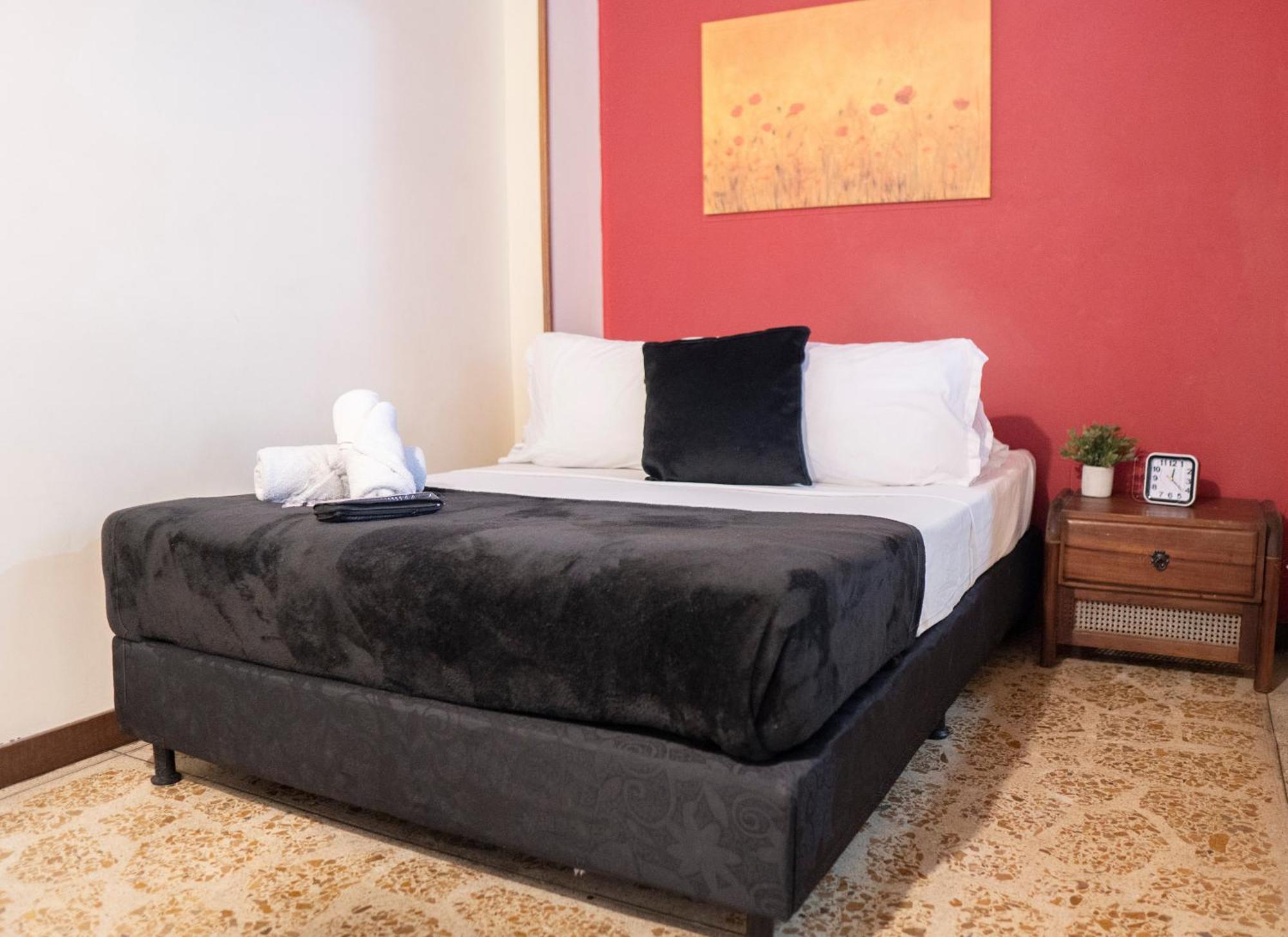 Buntes House-Casa Hotel Laureles-Estadio 麦德林 外观 照片