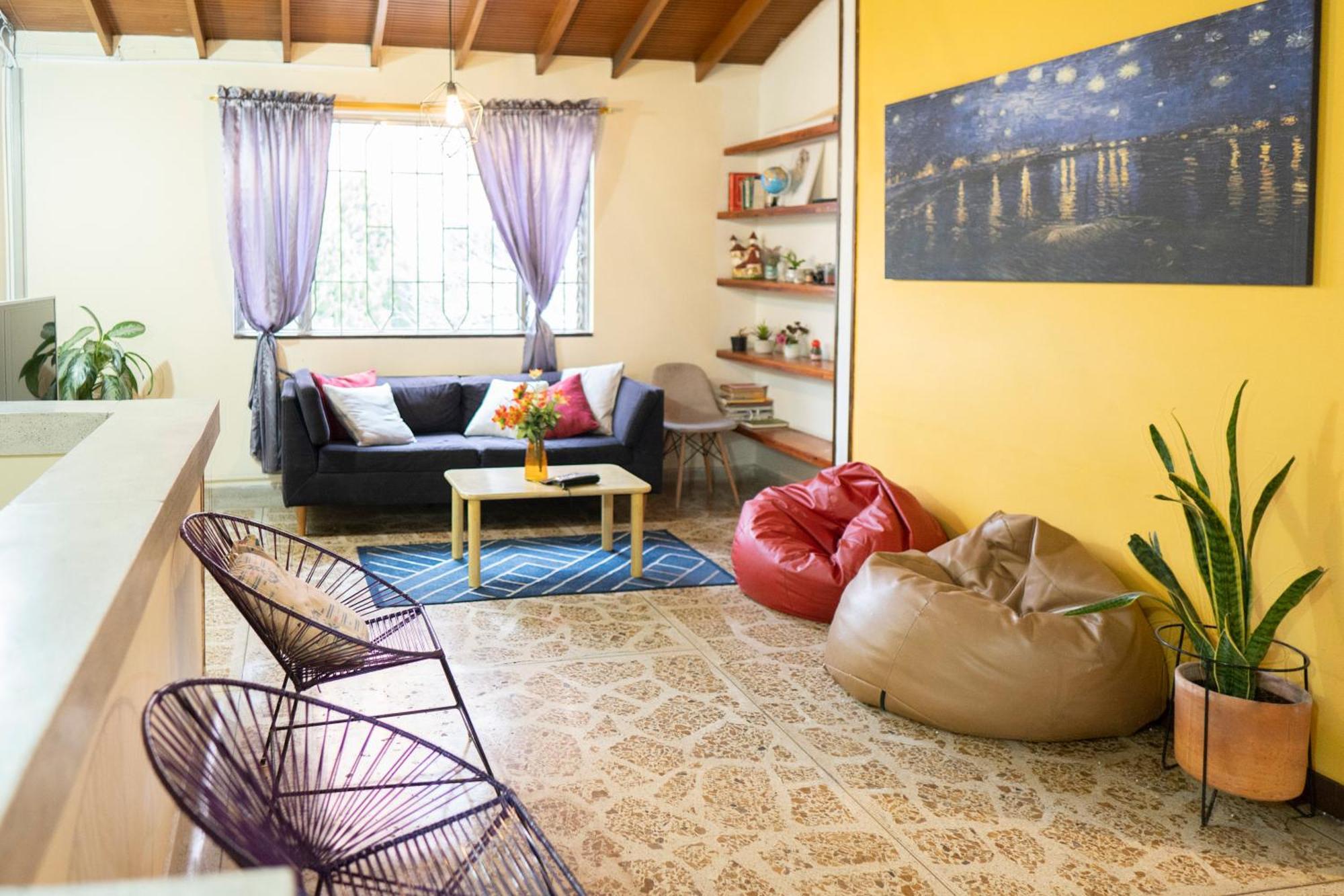 Buntes House-Casa Hotel Laureles-Estadio 麦德林 外观 照片