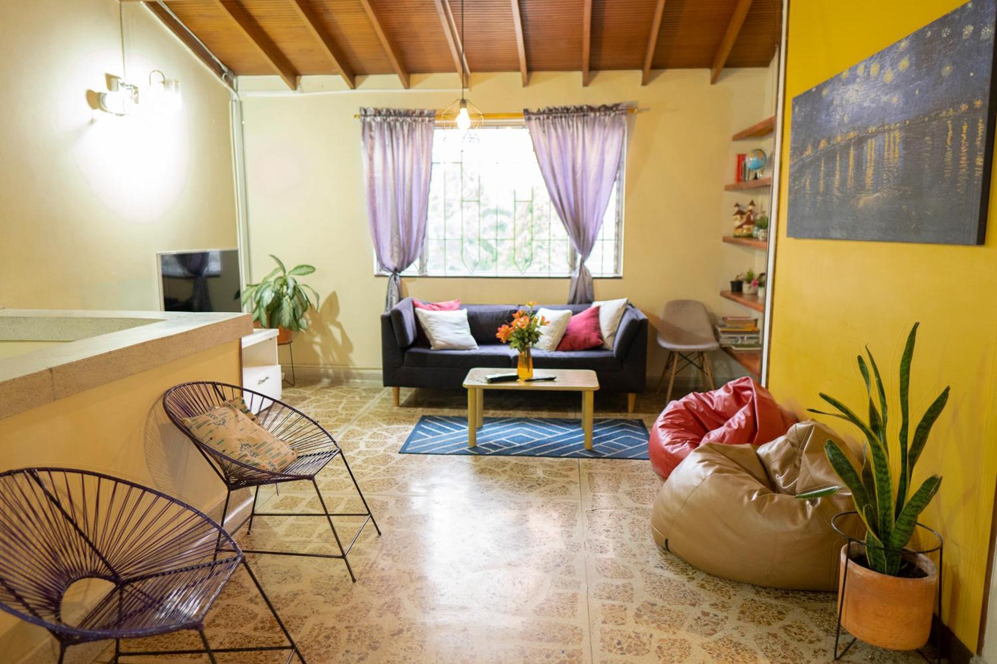 Buntes House-Casa Hotel Laureles-Estadio 麦德林 外观 照片