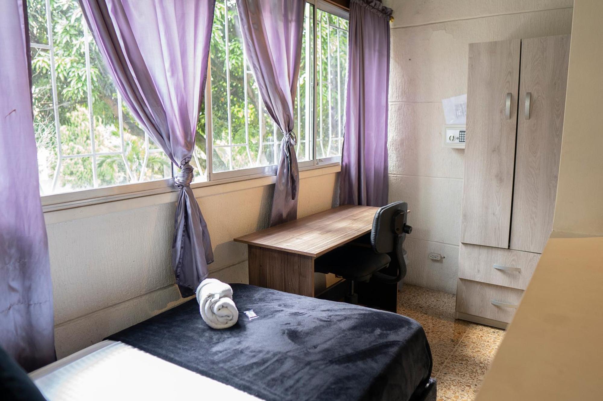 Buntes House-Casa Hotel Laureles-Estadio 麦德林 外观 照片