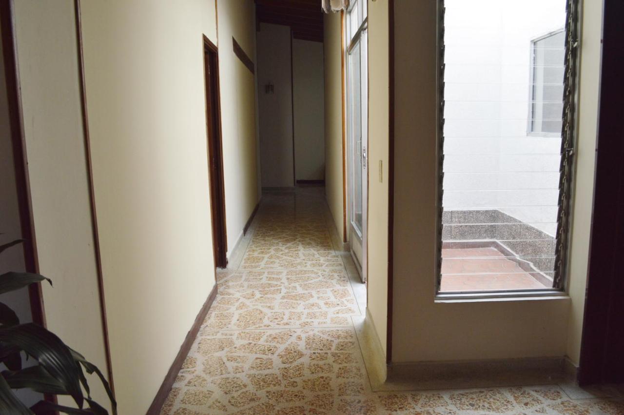 Buntes House-Casa Hotel Laureles-Estadio 麦德林 外观 照片